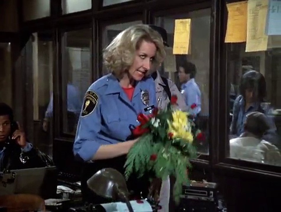 Hill Street Blues S02E18 Invasion Of The Third World Body Snatchers