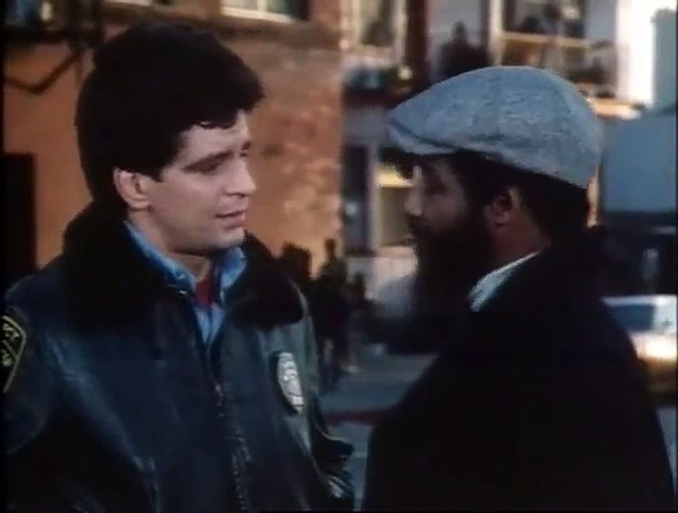 Hill Street Blues S04E14 Grace Under Pressure