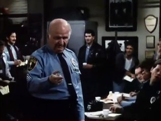 Hill Street Blues S06E17 Larry Of Arabia