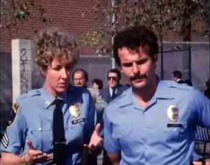 Hill Street Blues S07E06 Say Uncle