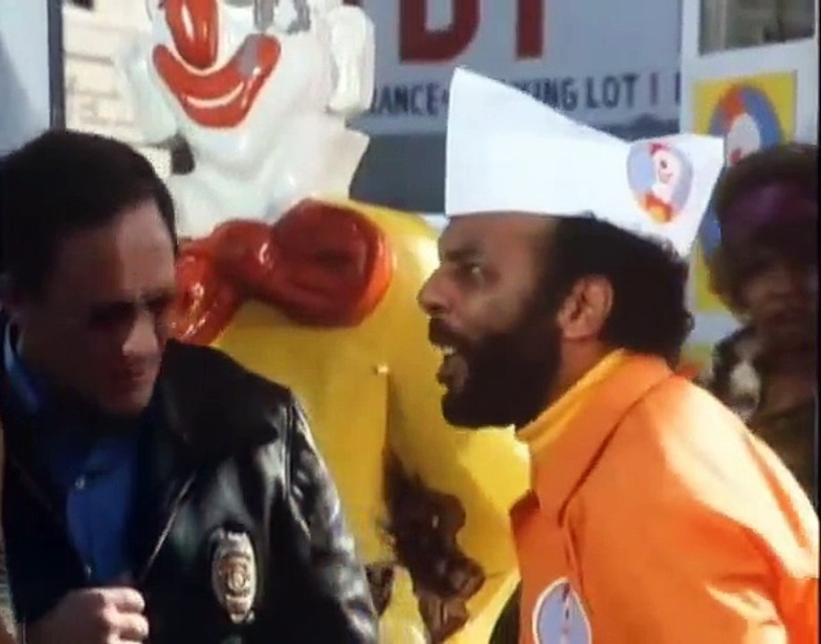 Hill Street Blues S07E17 The Cookie Crumbles