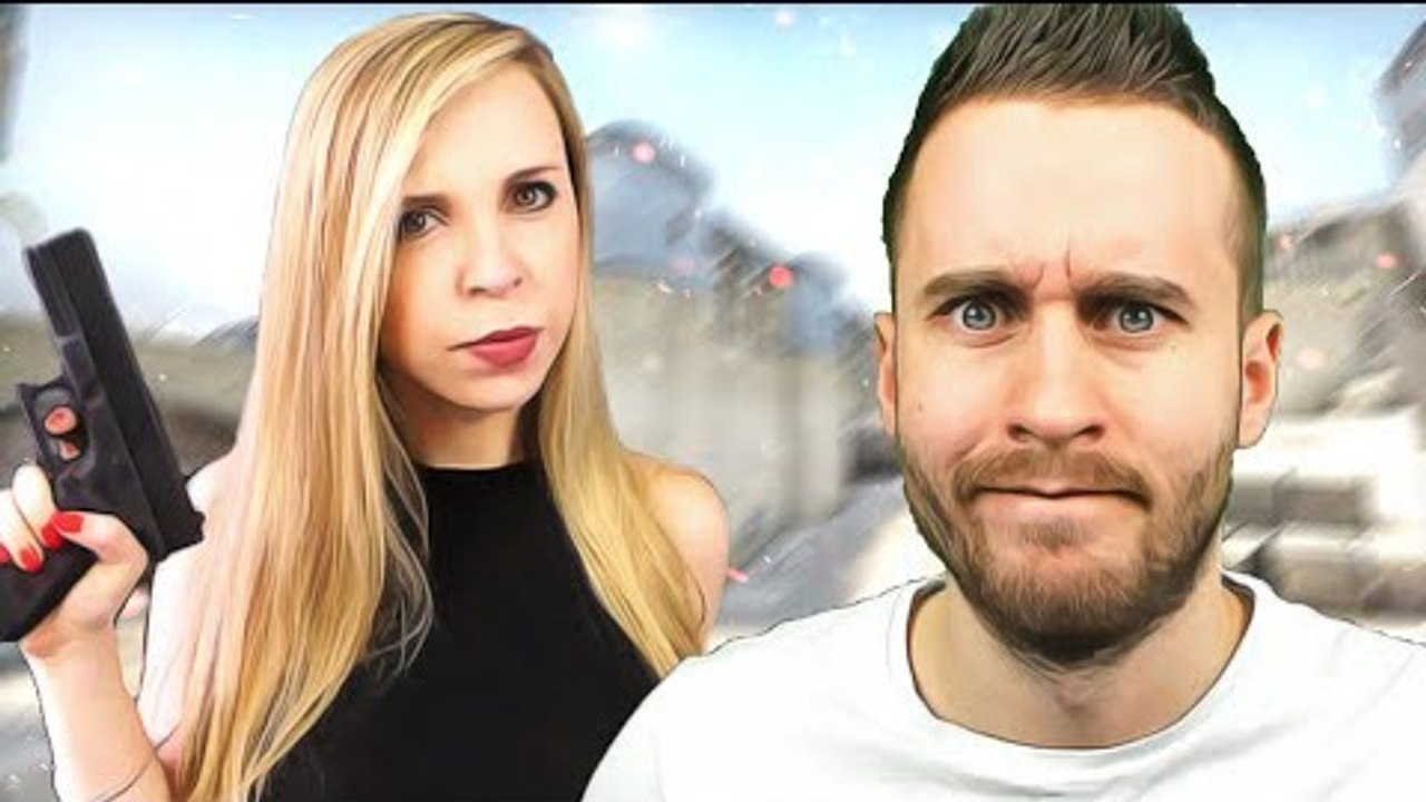 JE FAIS DÉCOUVRIR CS GO A PIXIA !!