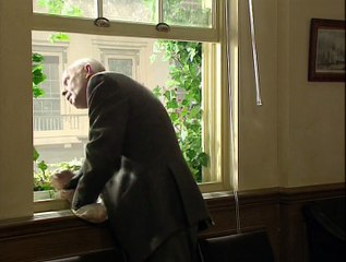 One Foot S05 E04   Rearranging The Dust