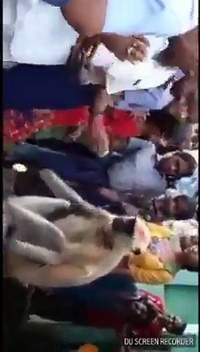 maymuna haywe-ene tapan ke-efirler ce-ehil olanlar we yoksul fegıyr olanlar çok kolay kandırılır