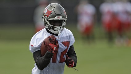 Donovan Smith: Chris Godwin catches anything you put in his area