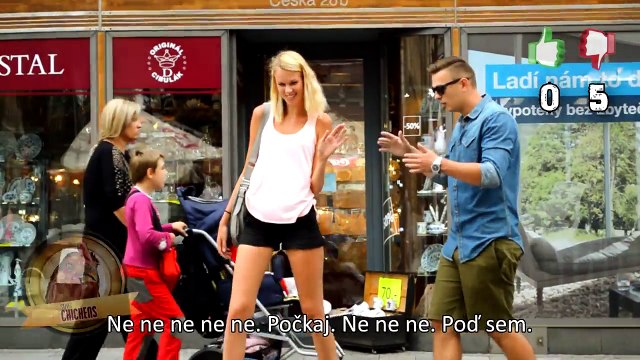 Nudio je Čehinjama da s njim provedu noć u hotelu. Iznenadićete se kada vidite koliko je njih pristalo!