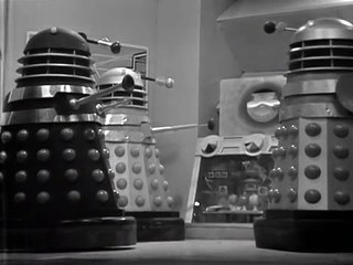 Doctor Who   2x08   The Waking Ally (5)