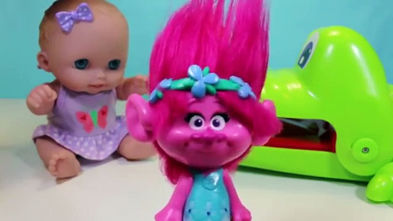 Куклы Пупсики Играют, Гуляют, Открывают сюрпризы