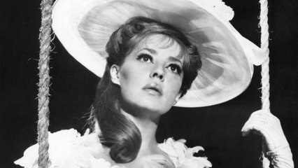 Jeanne Moreau, Iconic French Actress, Dies at 89 | THR News