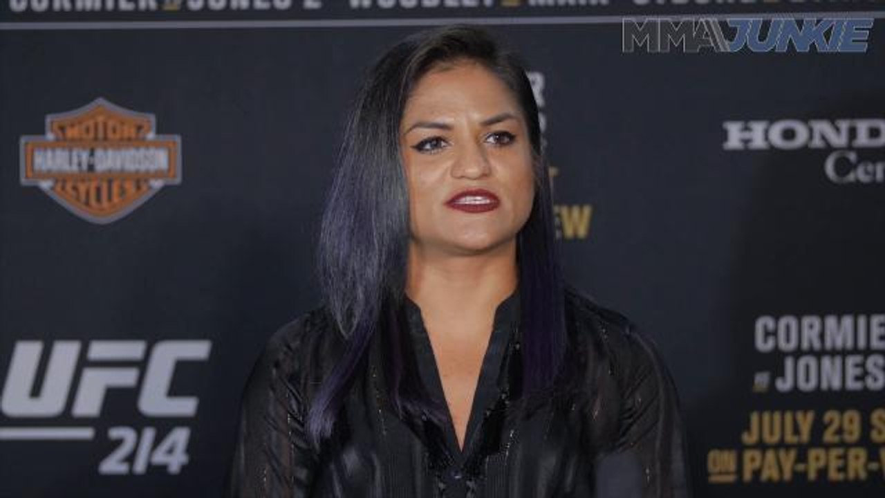 Cynthia Calvillo plans to be fighter who dethrones UFC champ Joanna Jedrzejczyk