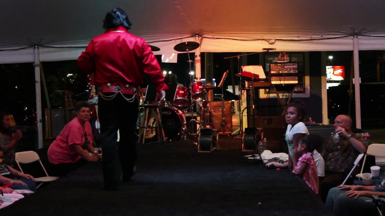 Harold Witham sings 'Wonder Of You' part 2 Elvis Week 2014 video