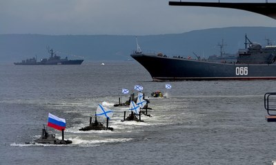 Peringatan Hari AL, Rusia Gelar Parade Militer