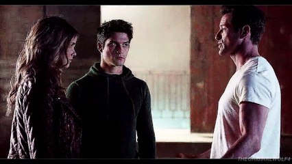 ▶ Malia, Peter & Desert Wolf   Live like legends