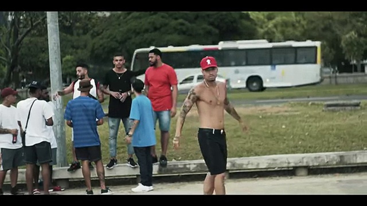 Filipe Ret - Vivendo Avançado - Part BK' e MC TH (Prod. Rick Beatz) [VIDEOCLIPE OFICIAL]