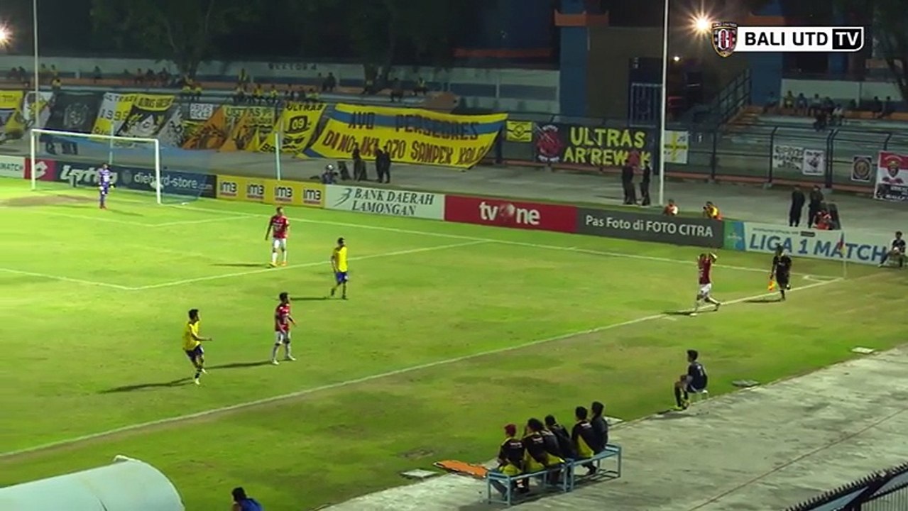 Gresik United vs Bali United (1 3)