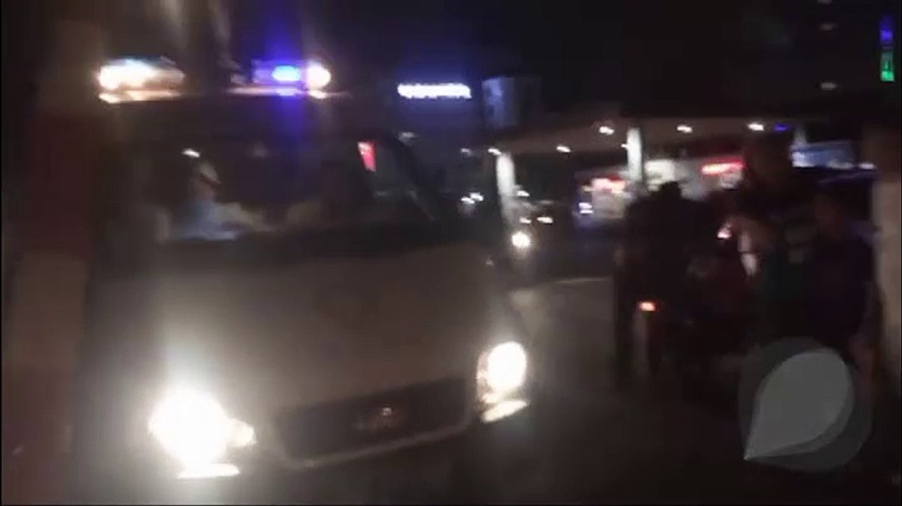 Gặp tai nạn giữa đường, bé 6 tuổi kêu khóc Xin hãy cứu bố cháu trước khiến ai cũng rơi lệ