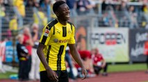 Ousmane Dembélé tente d'en venir aux mains avec Bürki