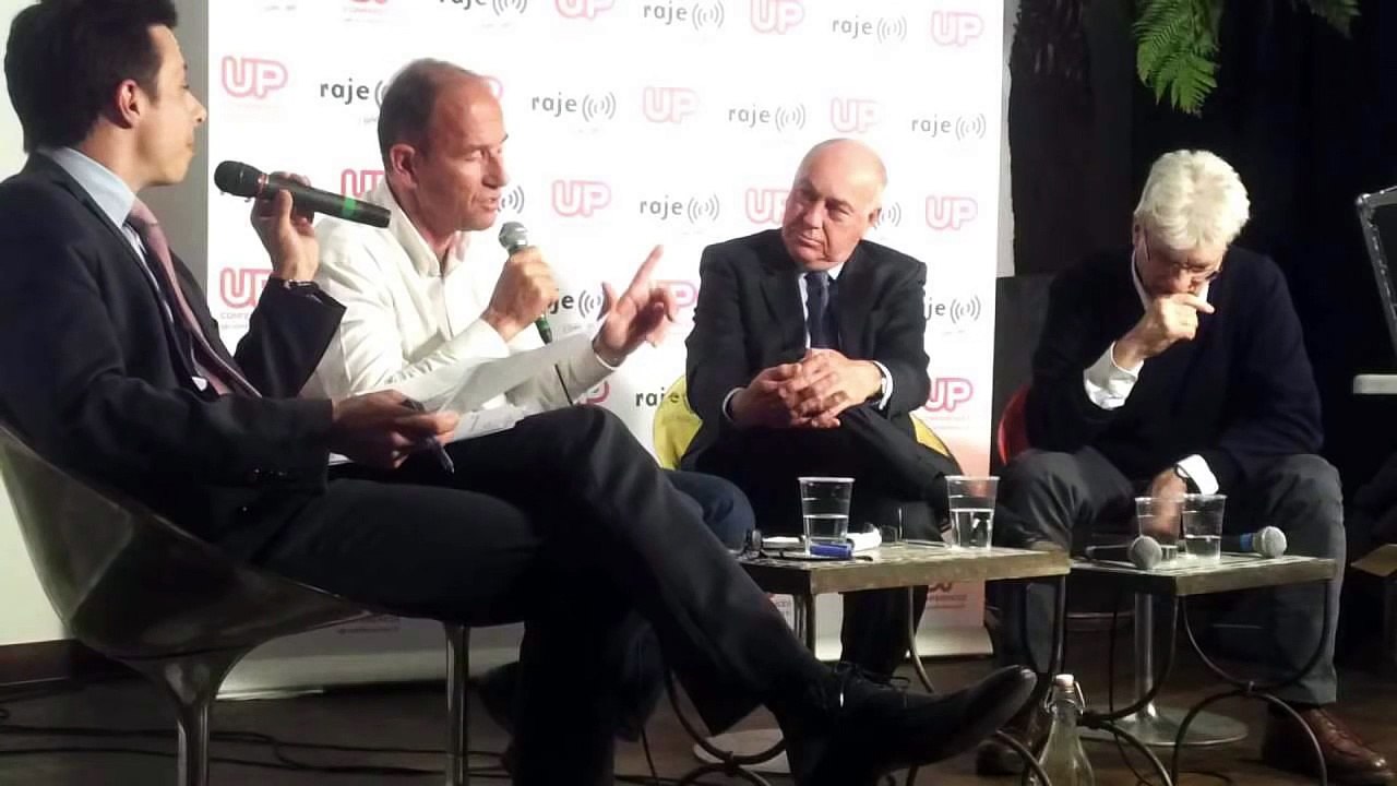 Michel Rocard ridiculisé devant un public de 600 personnes