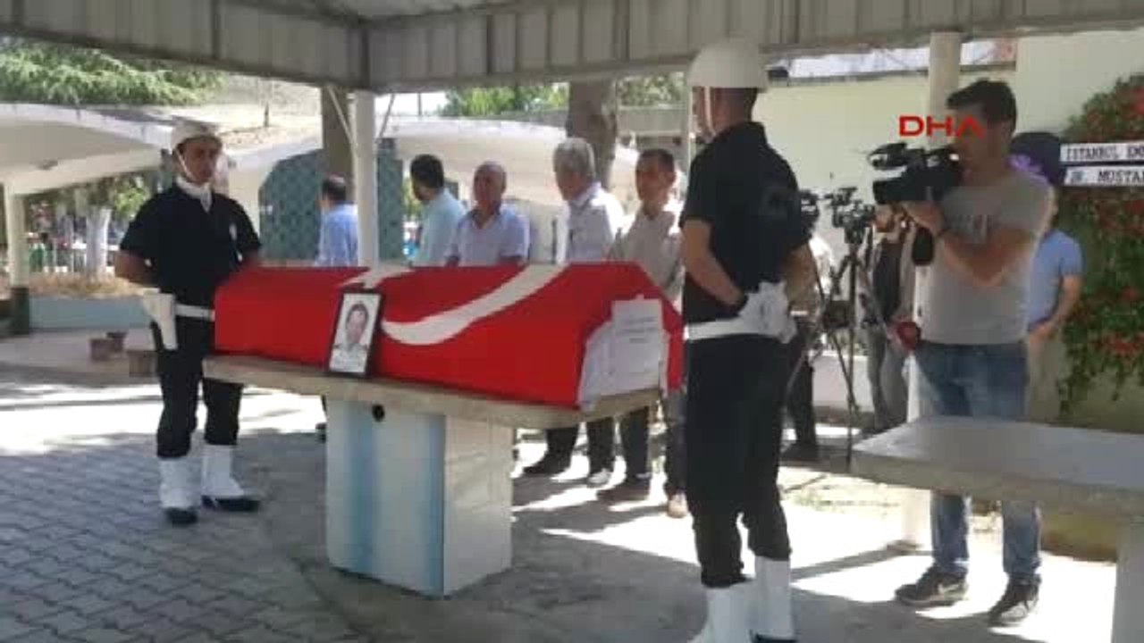Samsun İntihar Eden İlçe Emniyet Müdürü Hakan Çalışkan İçin Cenaze Töreni Düzenleniyor