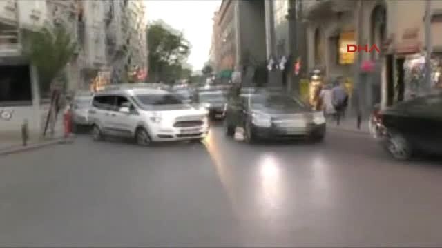 Zırhlı Polis Aracının Çarptığı 9 Yaşındaki Suriyeli Çocuk Öldü