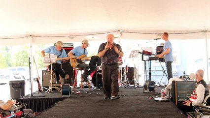 Danny McCorkle & the Katz perform 'Walk A Mile' Elvis Week 2014 video