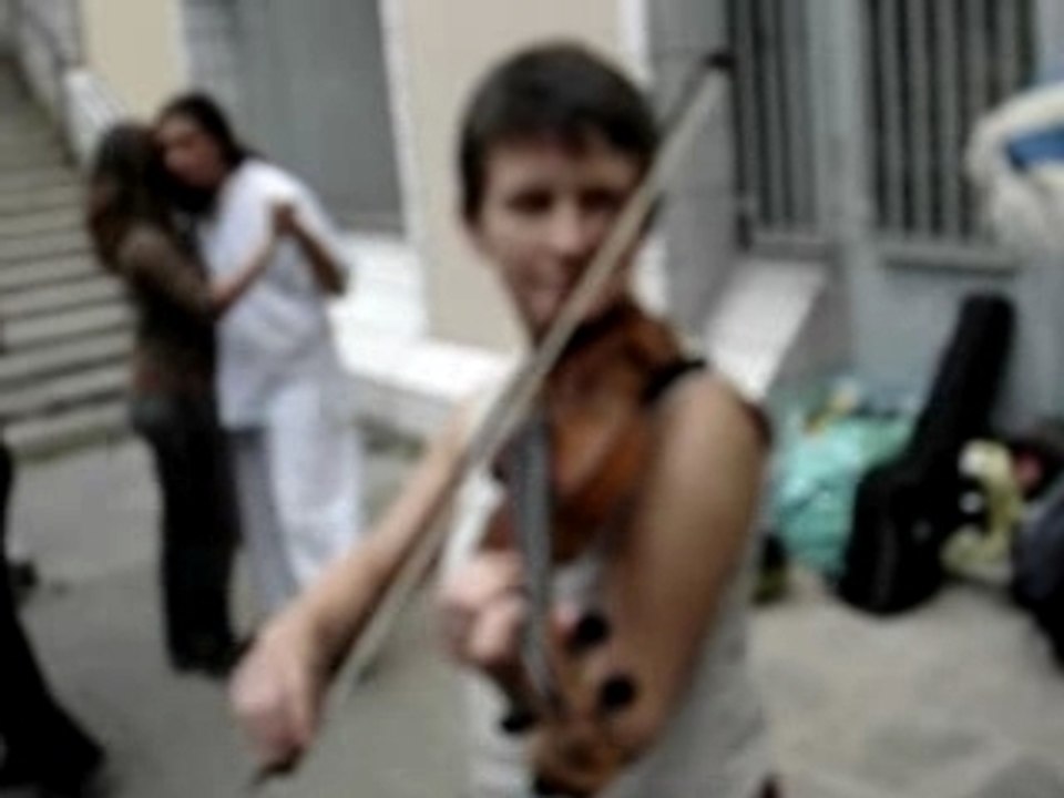 Mazurka "Assis sur le bord du lit"