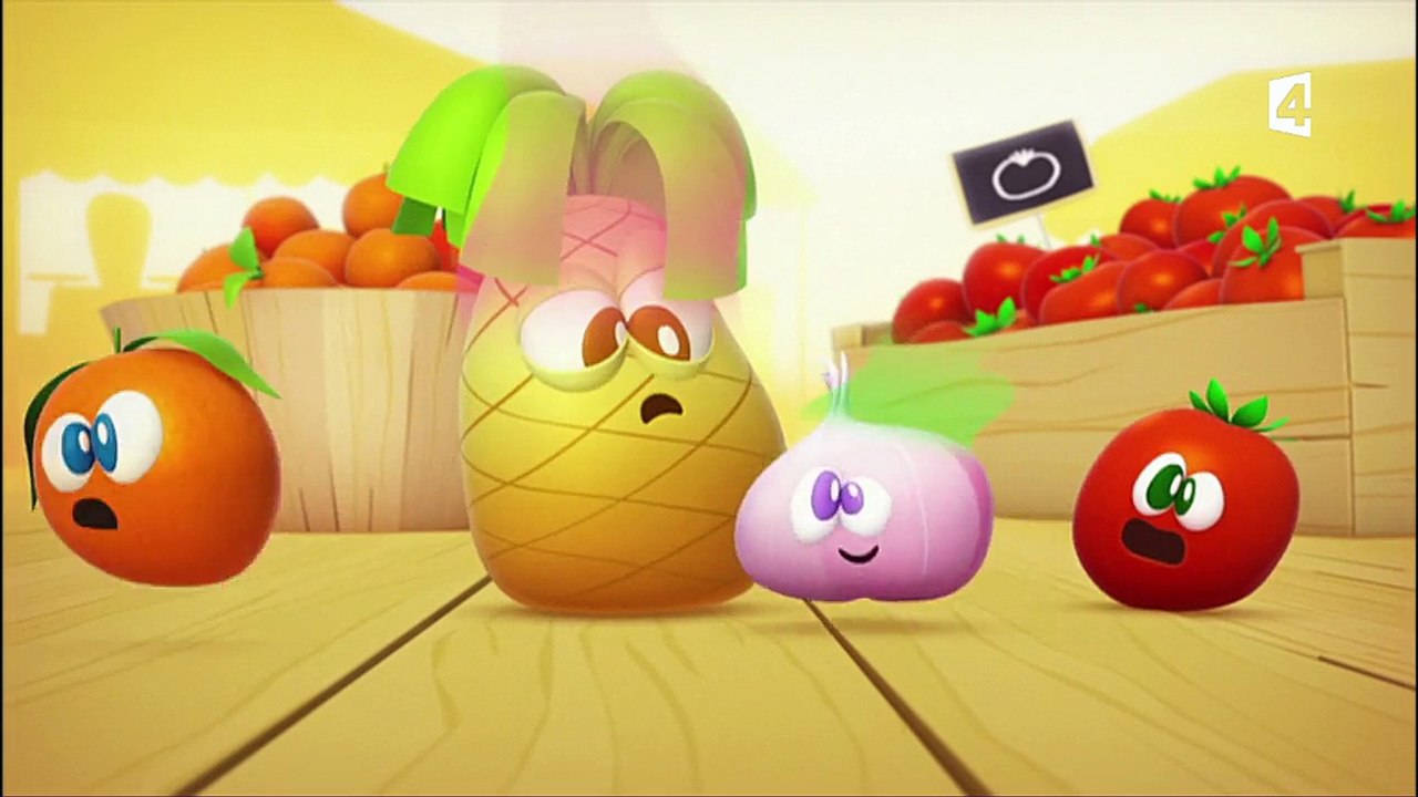 A table les enfants  - L'ananas