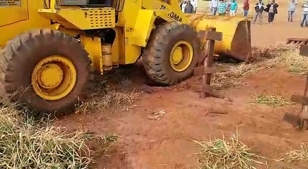 Destruyen alambradas de la estancia Americana