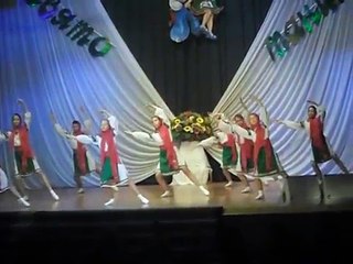 Андрушівський зразковий танцювальний колектив 'Росяночка', танець 'Маки'