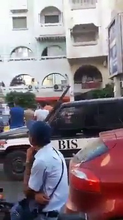 تدخل بطولي من عون حماية ينقذ فتاة من الانتحار