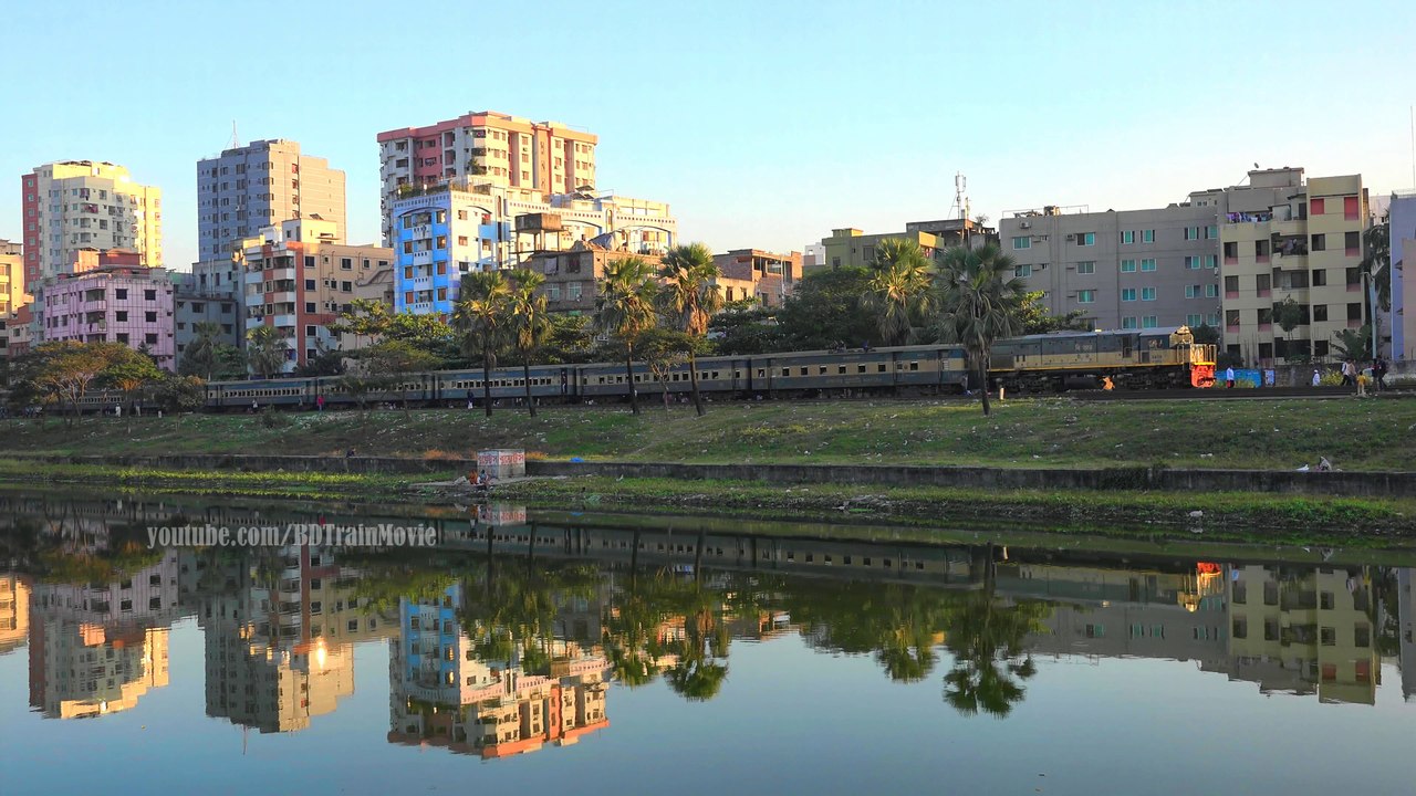 Upakul Express Train Passing Through Moghbazar Rail Crossing
