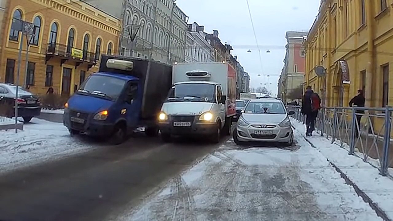 Ultimate Retardet Drivers Fails, Extreme Driving Fails And Sounds March 2017