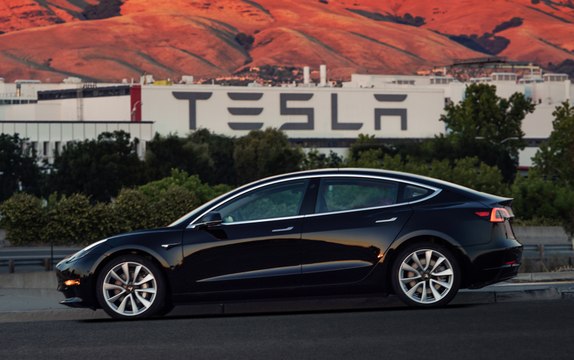 This is how much a fully loaded Tesla Model 3 costs