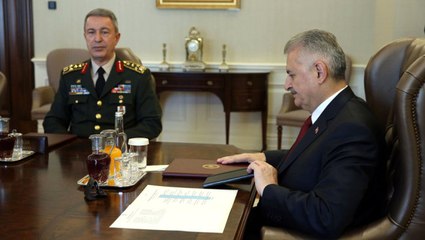 Kritik YAŞ'ta Albaylara Terfi Yolu Göründü