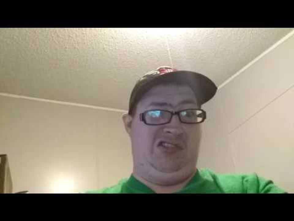 My face when i reacting to Ricky Berwick's video on Twitter  like.... (oh he'll no...)