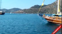 Marmaris açıklarında tur teknesi battı