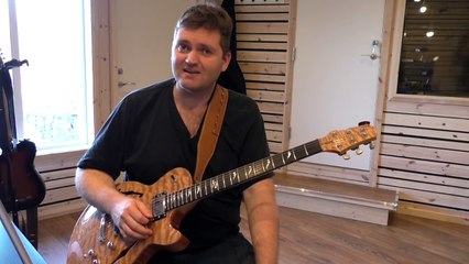 Guitar Lesson: Larry Carlton on Room 335