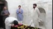 Seem How Imran Khan Was Sitting At Baba Fareed Dargah