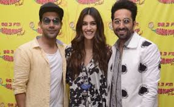 Kriti Senon,Ayushman khurana prmoting 'Barelli ki Barfi'