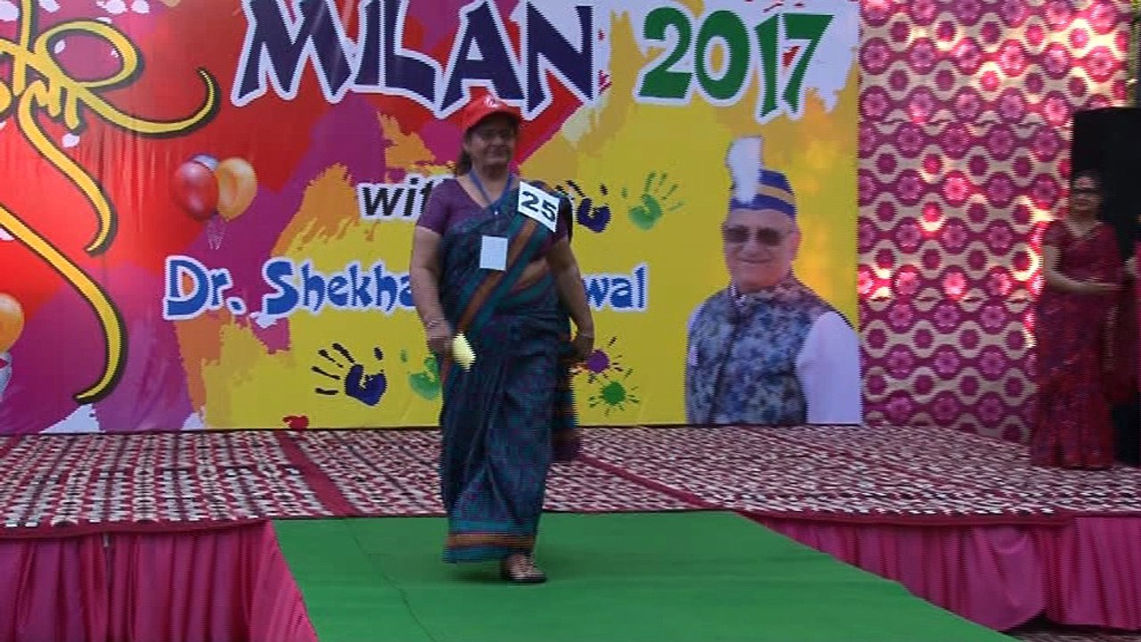 Knee Replacement  Patients walking on ramp at the occasion of Holi milan 2017