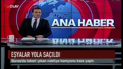 Nakliye arabası kaza yaptı, eşyalar yola saçıldı! (Haber 01 08 2017)