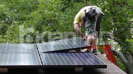 ERE miraton çmimin për energjinë e erës dhe të diellit