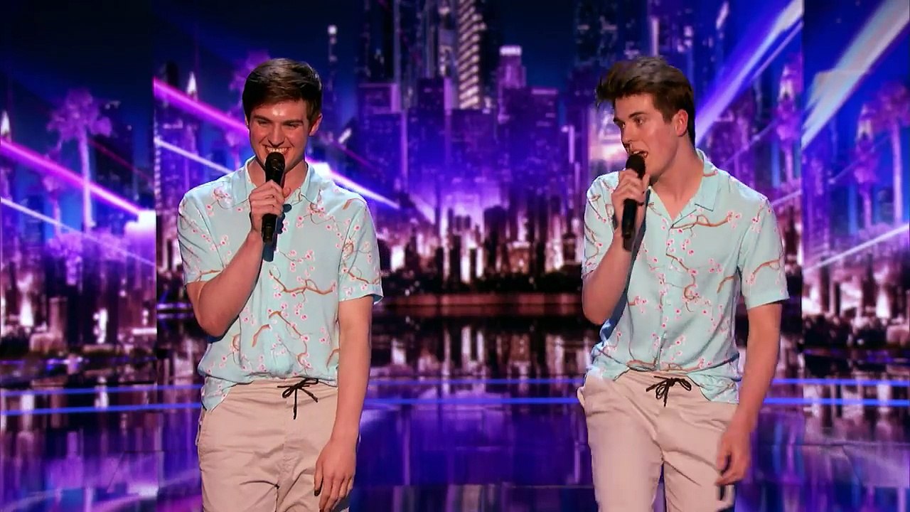 Mirror Image_ Entertaining Twin Brothers Perform California Dreamin' - America's