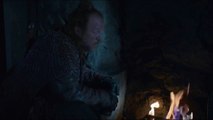 Game Of Thrones 7x01 The Hound Looks Into The Flames