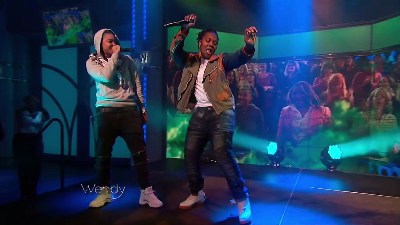Young M.A. Performs Oooü