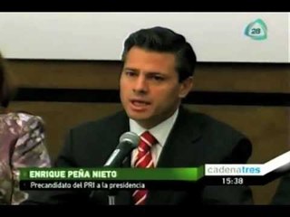Peña Nieto entrega solicitud de candidatura ante el IFE