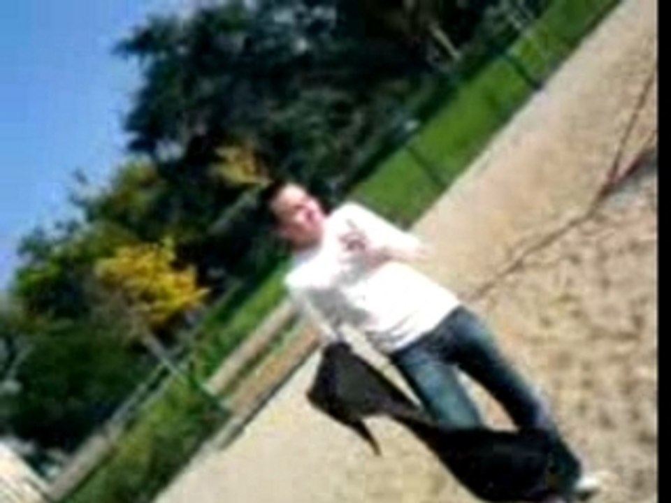 Fredo en mode gog dancer