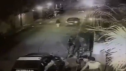 مظاهرات في فنزويلا عقب اعتقال اثنين من زعماء المعارضة