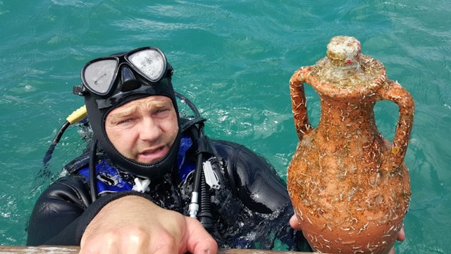 At this underwater winery, you'll have to dive for your drinks