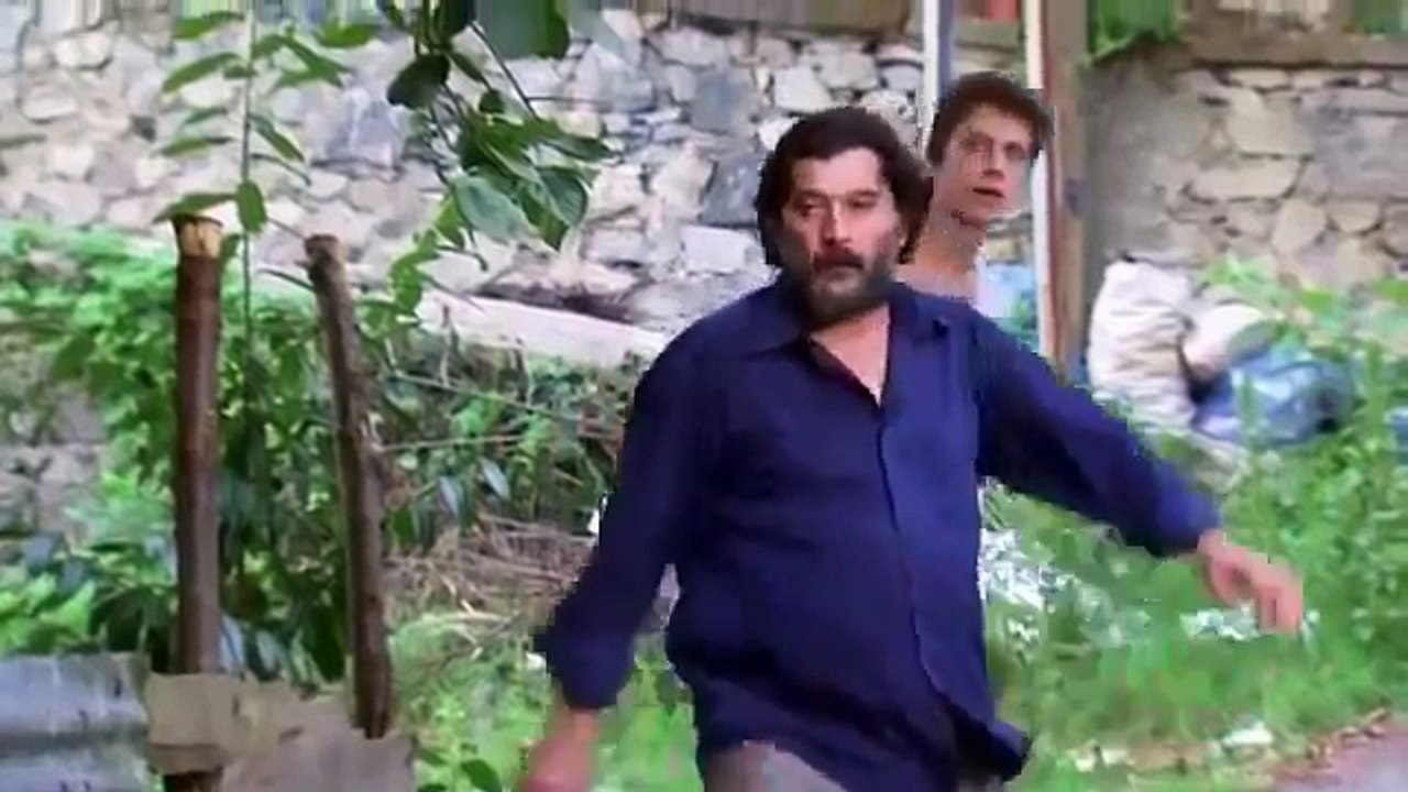 Historia de Selim y Zeynep Part. 3 ZEYNEP ESTÁ EN LA CASA DE SELIM SIN SABERLO